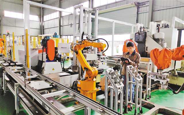 智博會 大足五金產(chǎn)業(yè)謀求轉(zhuǎn)型升級 智能共享工廠 小試牛刀